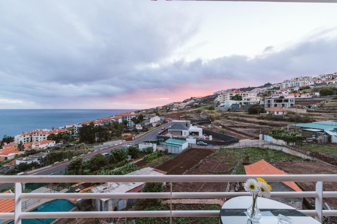 Vip VI - Sea View Apartment Caniço Eksteriør bilde